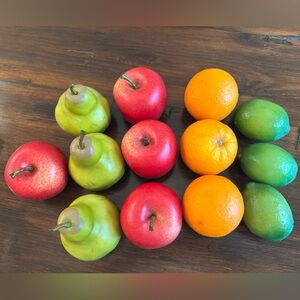Colorful Fruit plastic fruit decor for display. 13 pieces. Artificial fruit